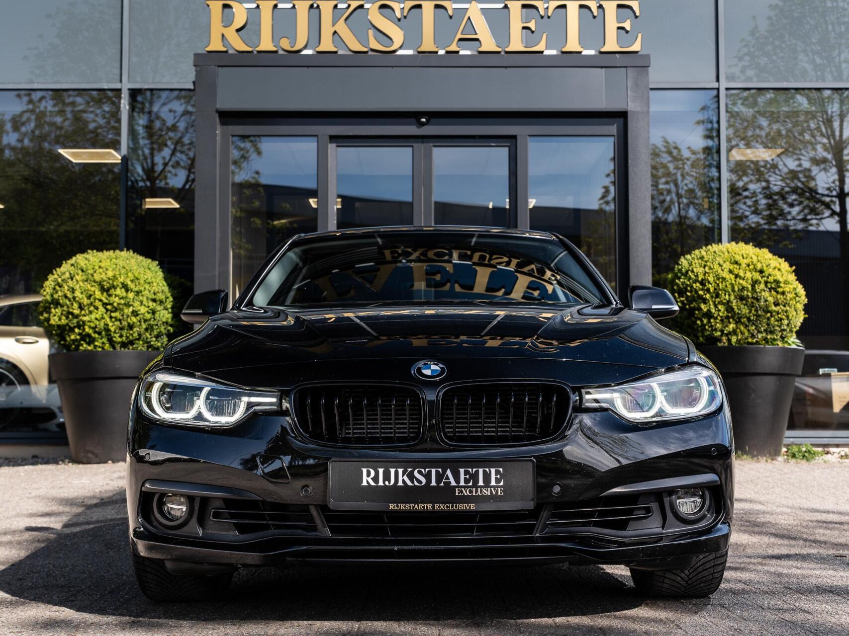 Foto van BMW 330e Iperformance