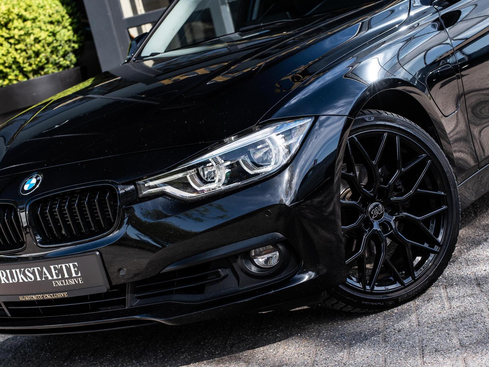 Foto van BMW 330e Iperformance