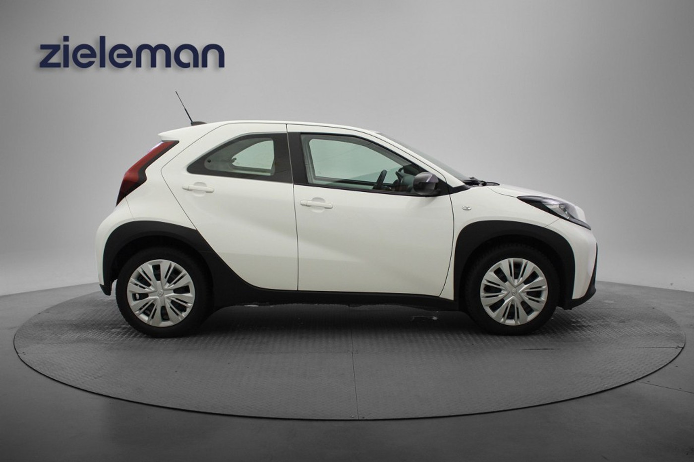 Foto van Toyota Toyota Aygo X