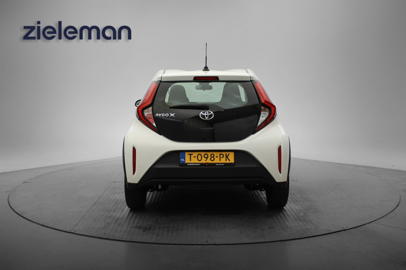 Foto van Toyota Toyota Aygo X