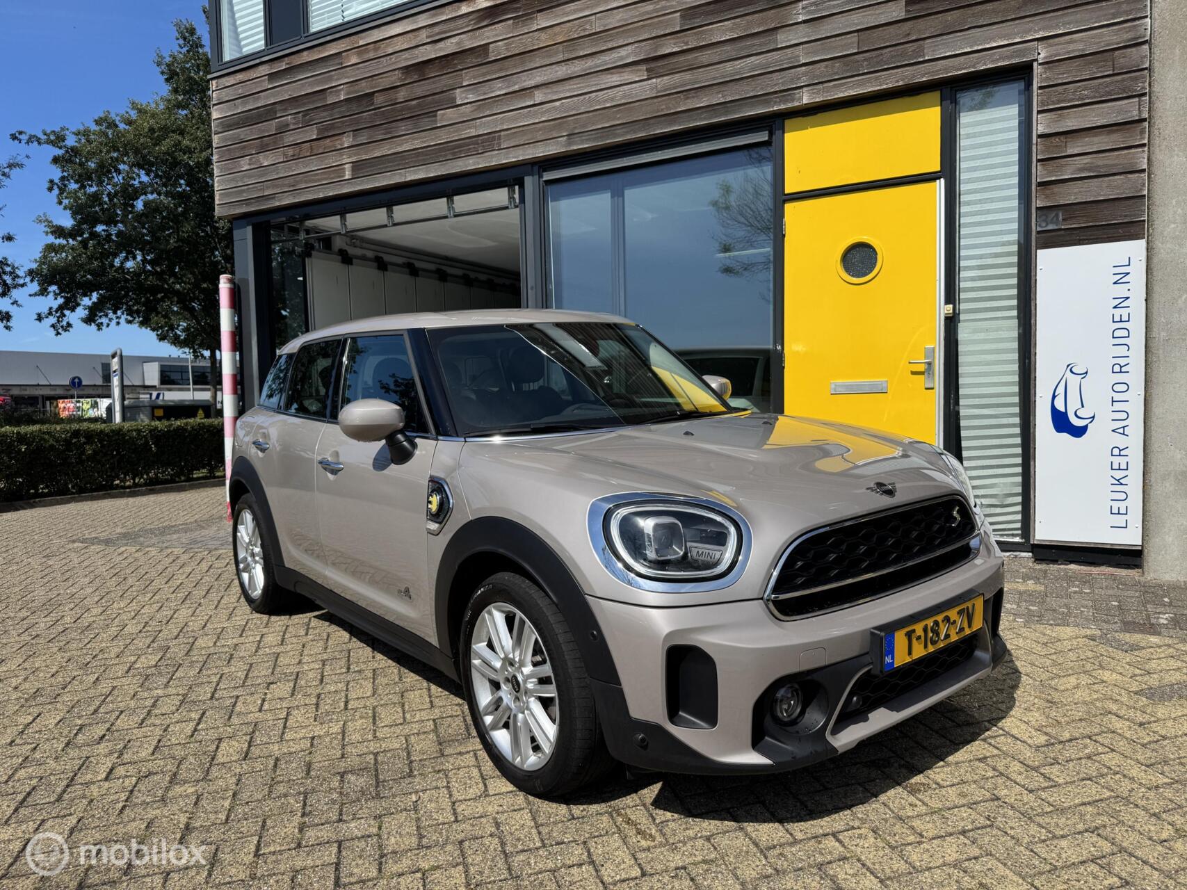 Mini Countryman Cooper Se All4 2.0 Cooper S E ALL4 1 JAAR GARANTIE 2022 - voorkant