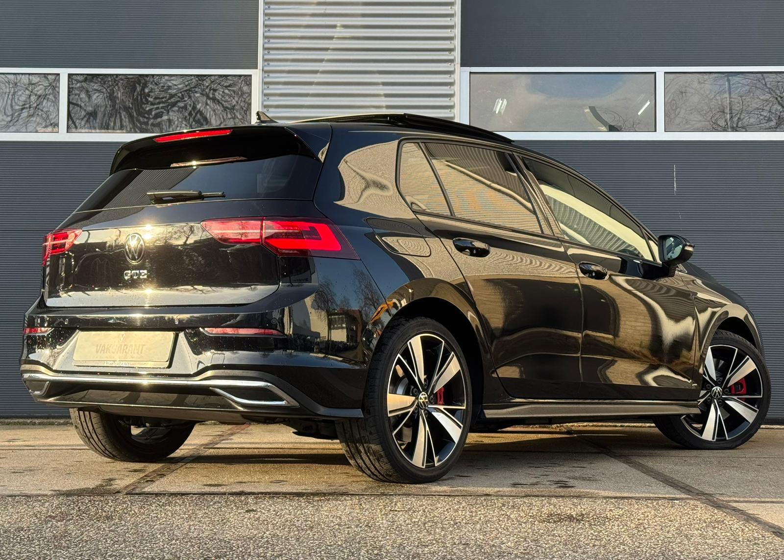 Foto van Volkswagen Golf GTE