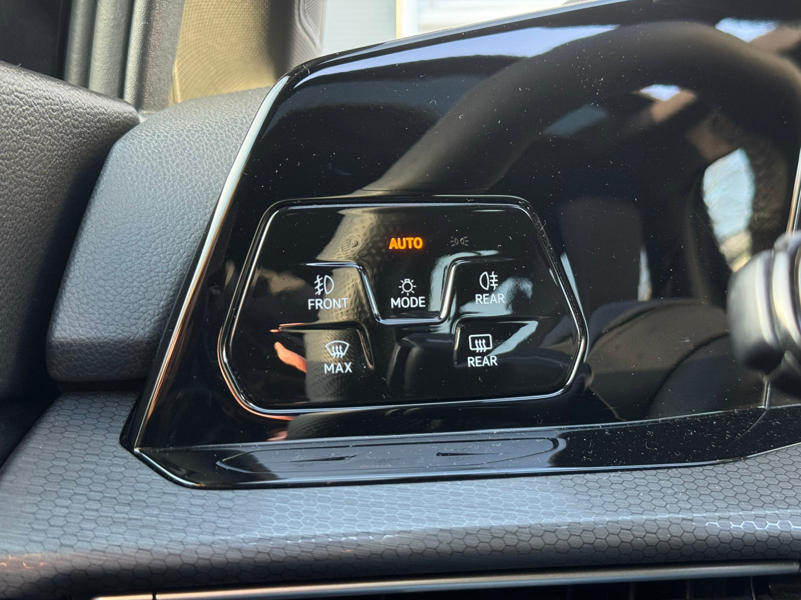 Foto van Volkswagen Golf GTE