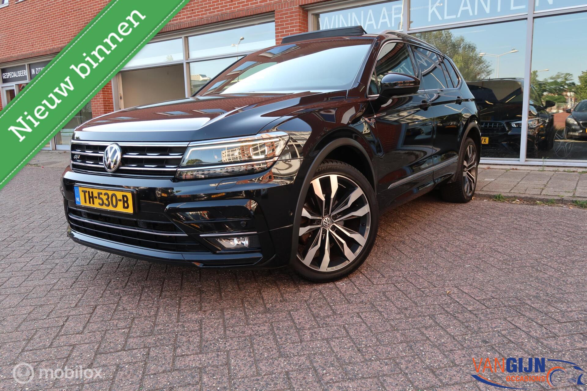 Volkswagen Tiguan 1.4 TSI R-Line 7p. Pano Navi Automaat 2018 - voorkant