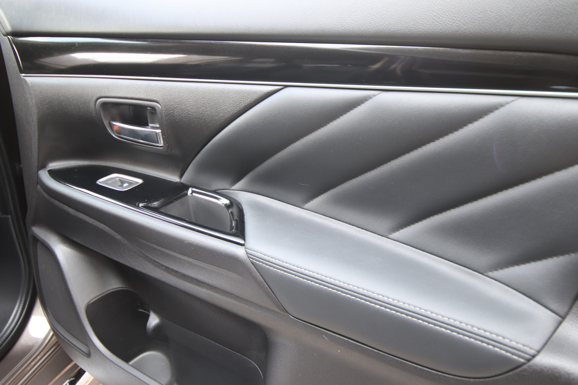 Foto van Mitsubishi Mitsubishi Outlander