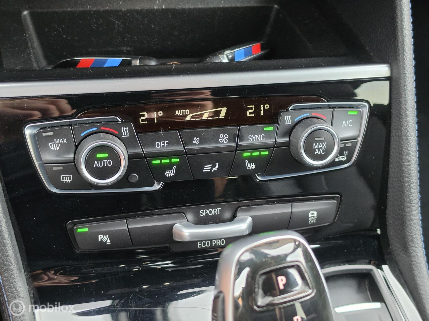 Foto van BMW 220i Active Tourer