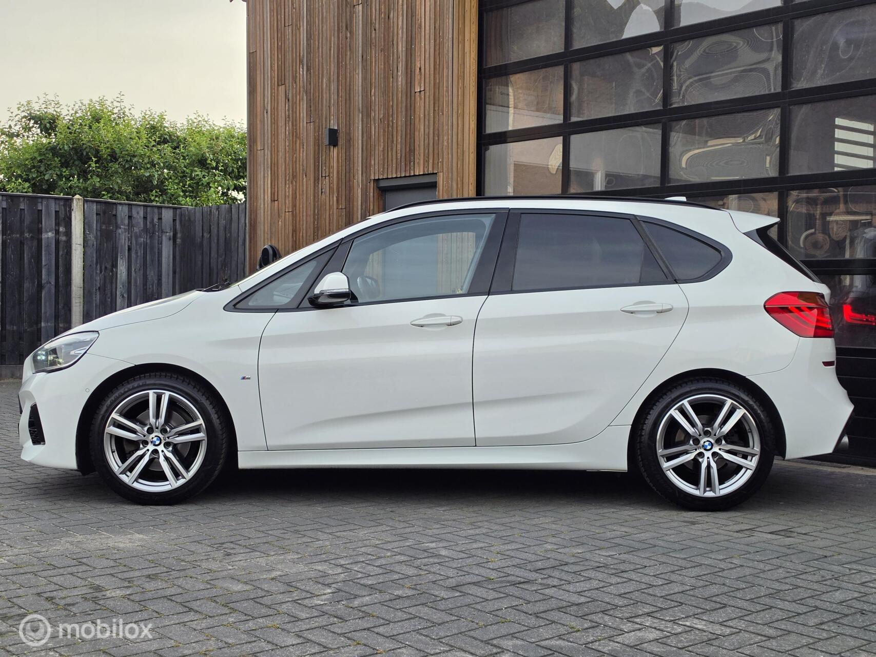 Foto van BMW 220i Active Tourer
