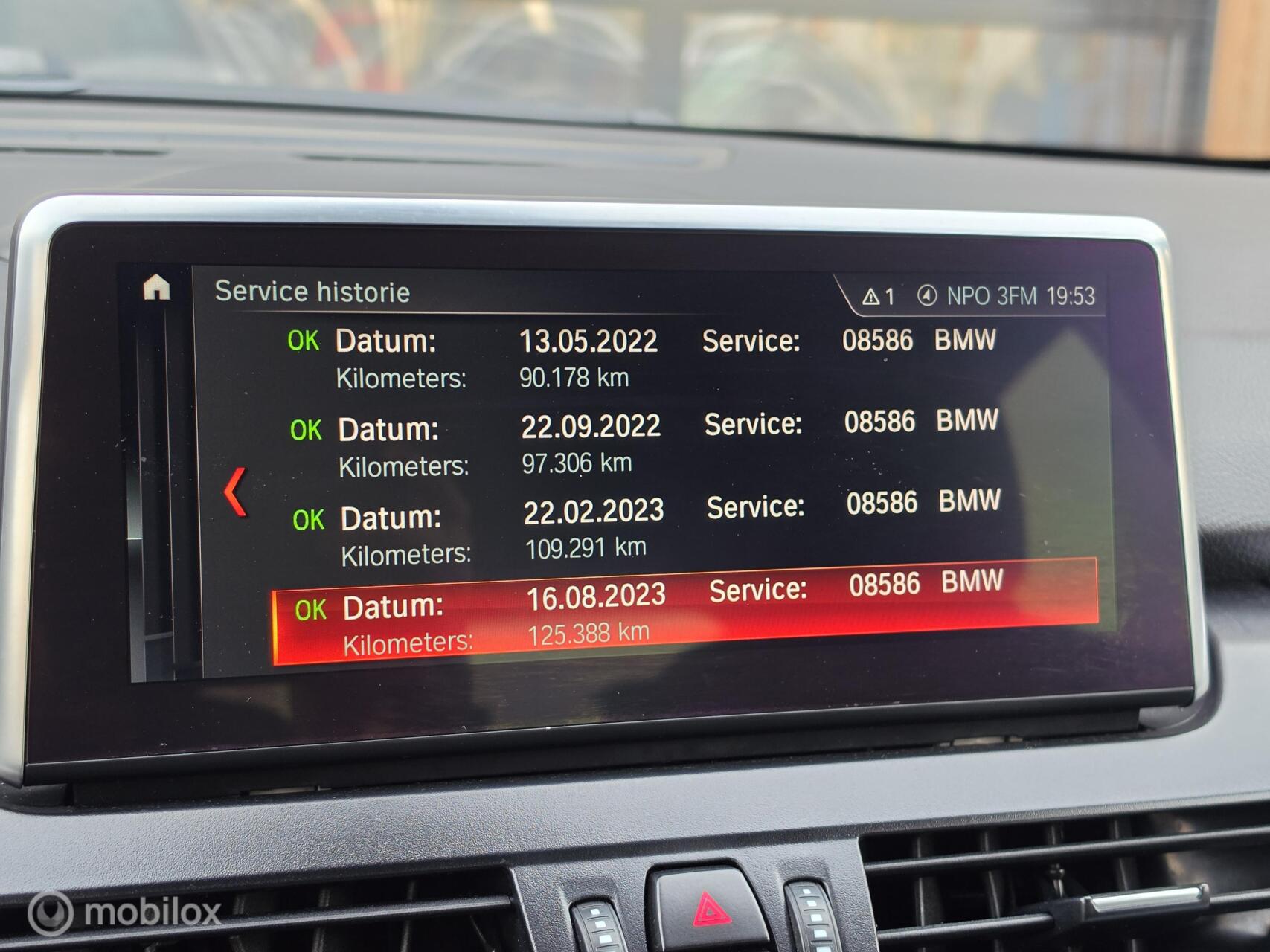 Foto van BMW 220i Active Tourer