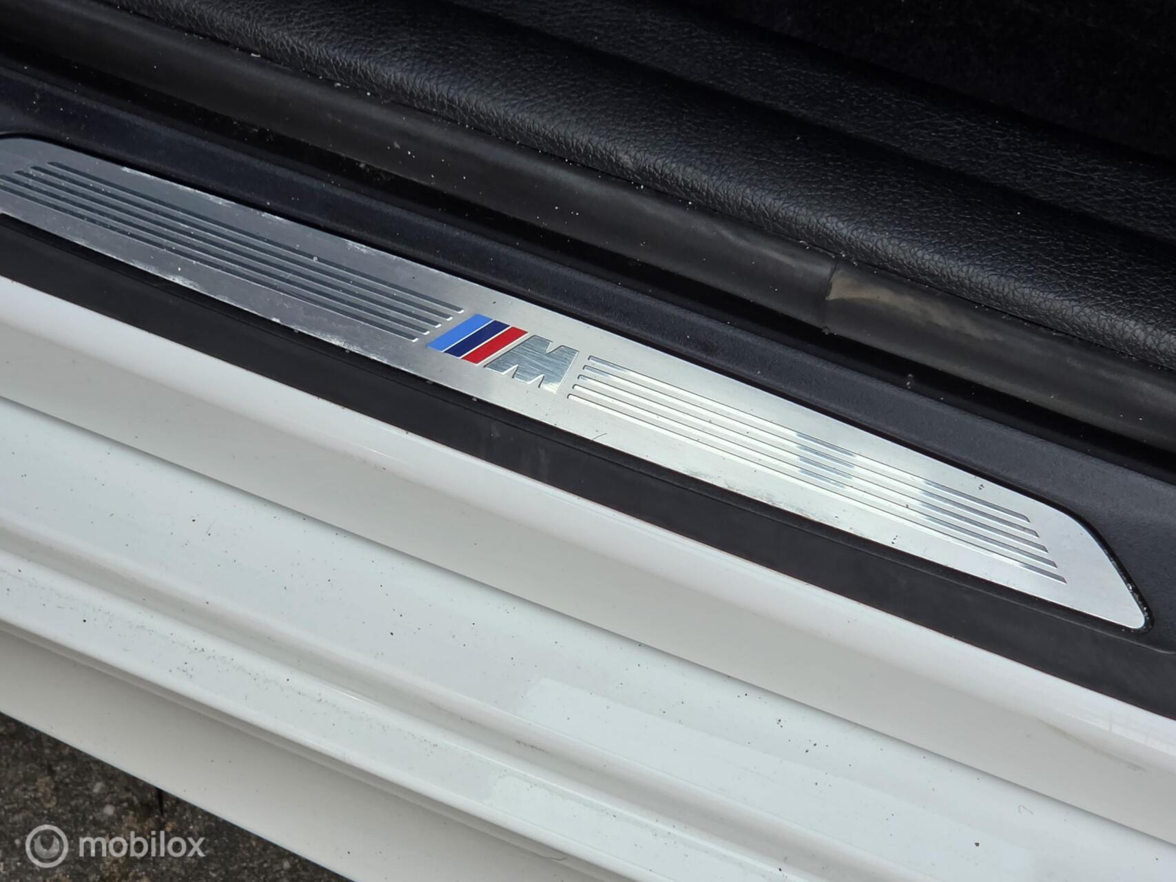 Foto van BMW 220i Active Tourer