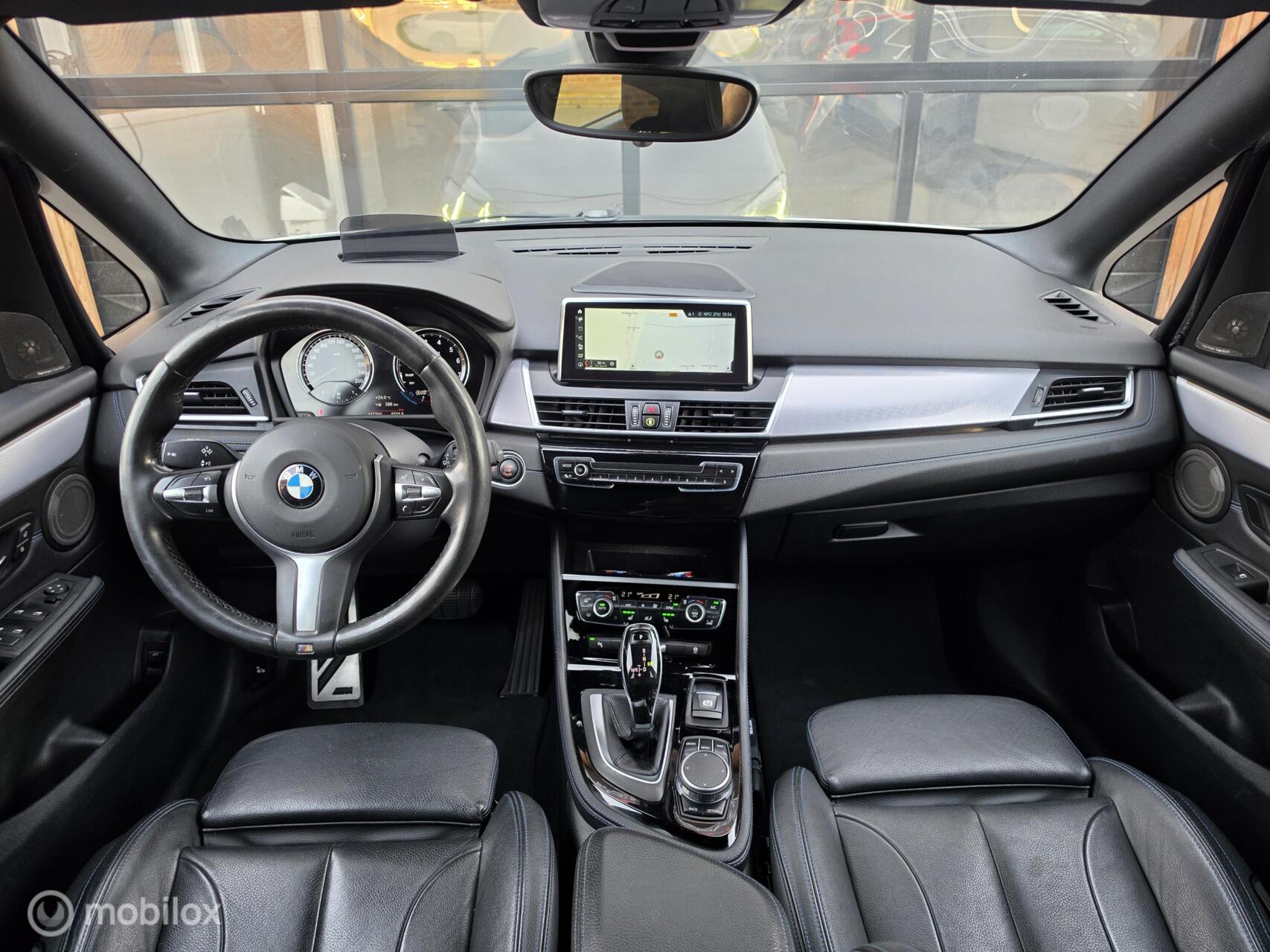 Foto van BMW 220i Active Tourer