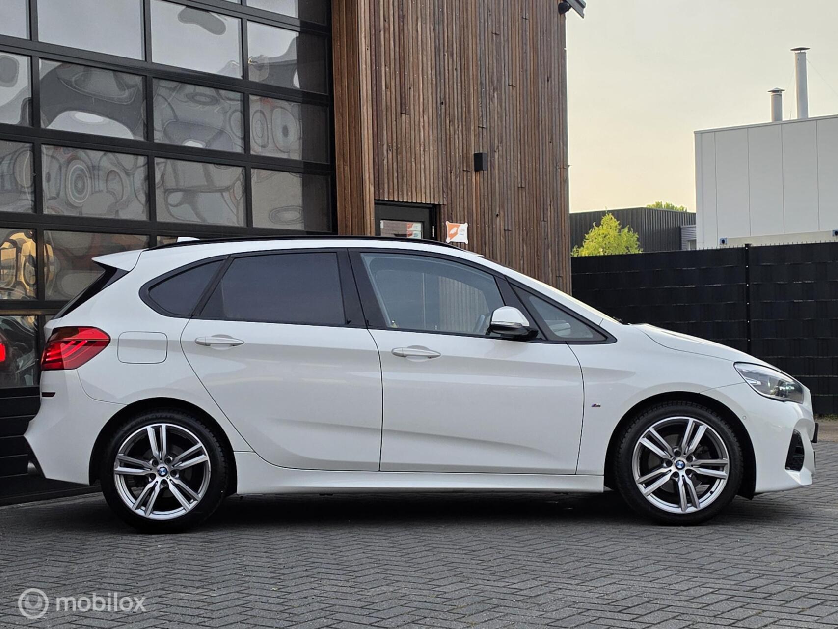 Foto van BMW 220i Active Tourer
