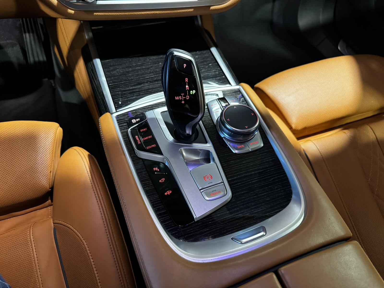 Foto van BMW 750i xDrive