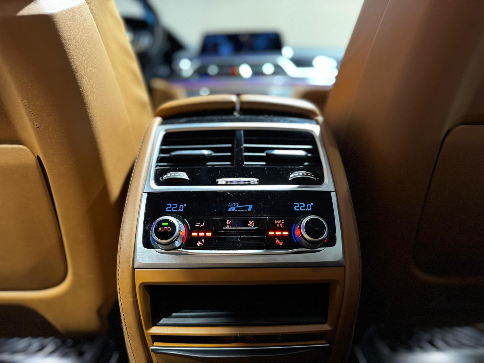 Foto van BMW 750i xDrive