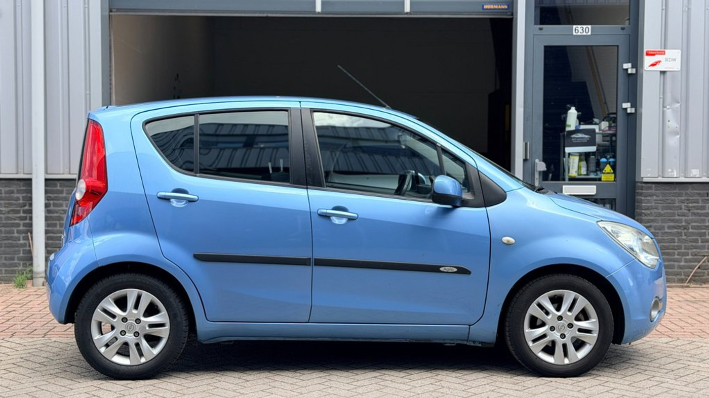 Foto van Opel Agila