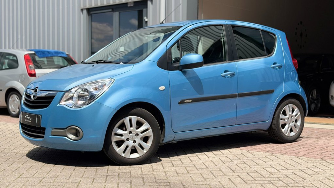 Foto van Opel Agila