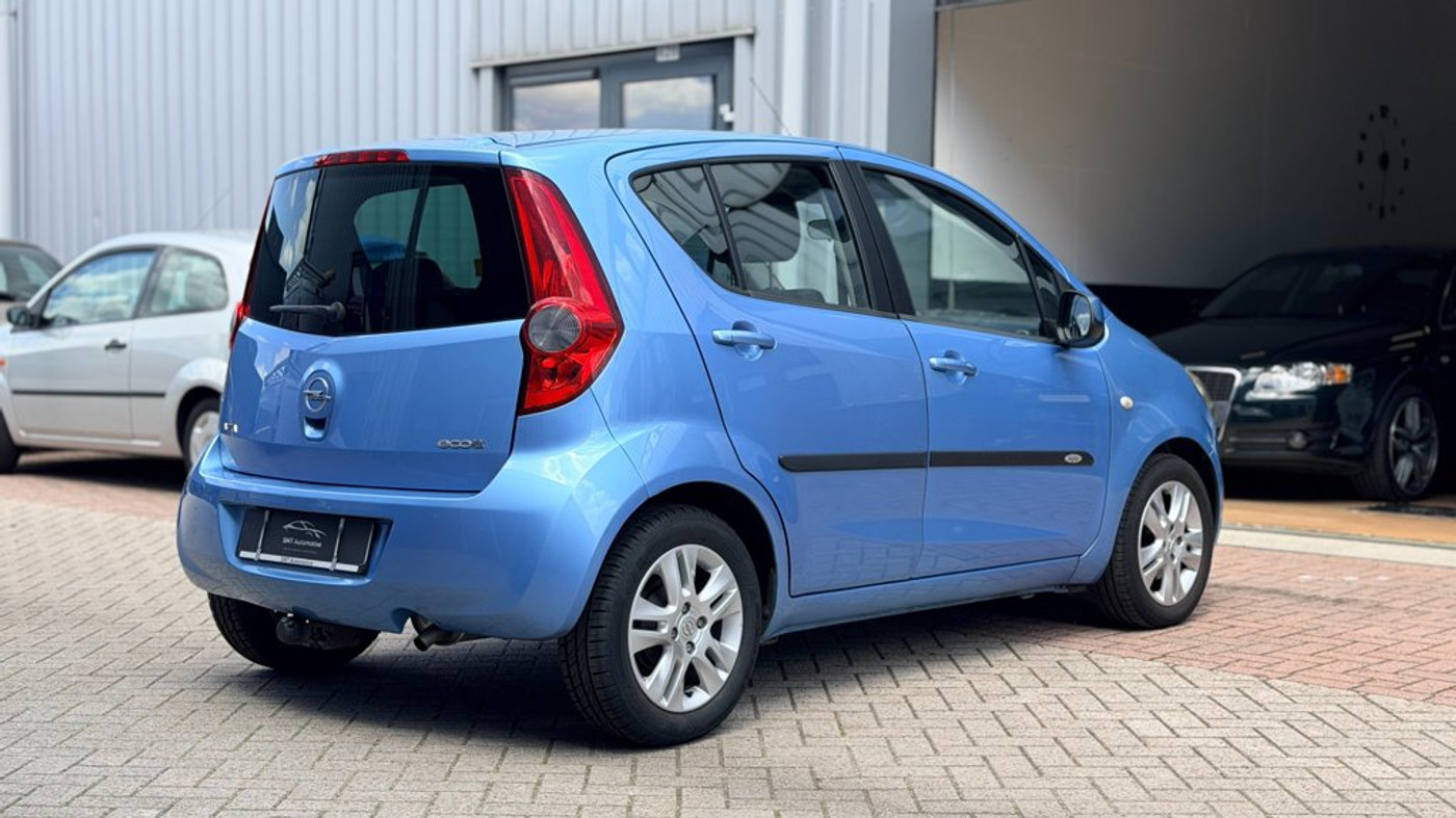 Foto van Opel Agila