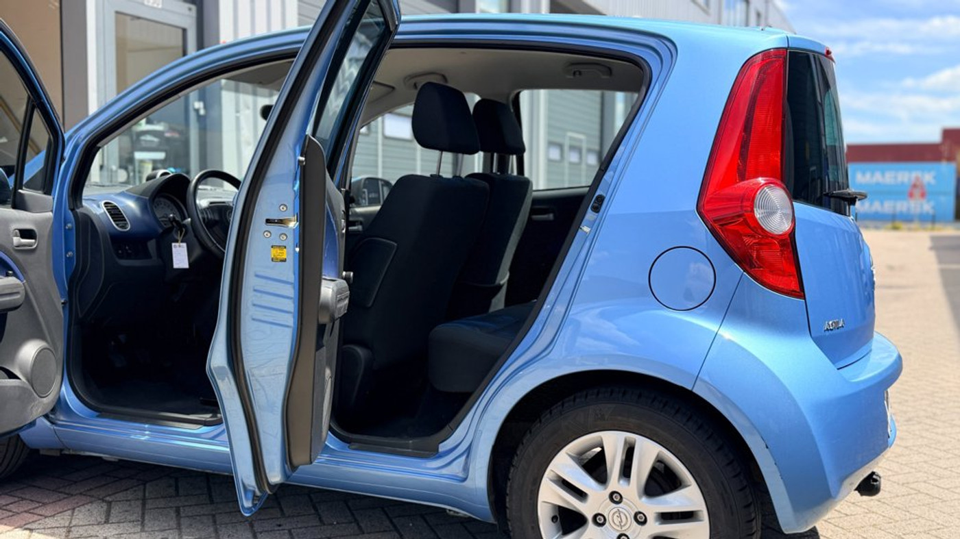 Foto van Opel Agila