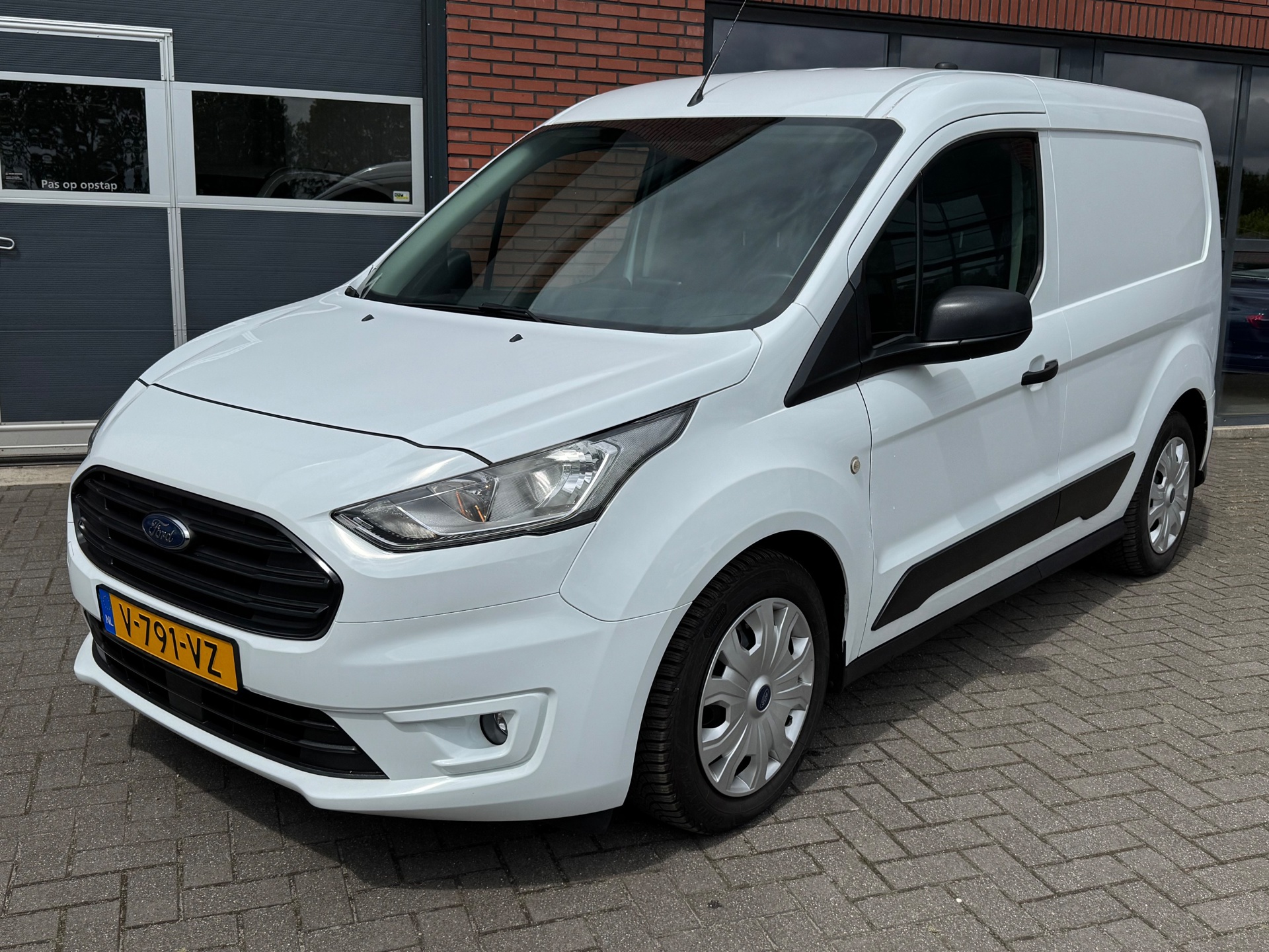 Ford Transit Connect 1.5 EcoBlue L1 Cruise Airco Navi Camera 2019 - voorkant
