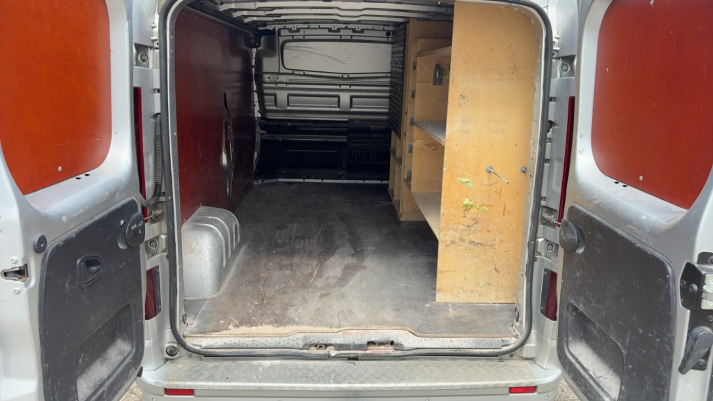 Foto van Opel Vivaro-b