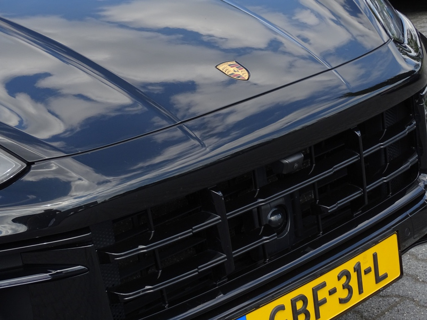 Foto van Porsche Cayenne E-hybrid