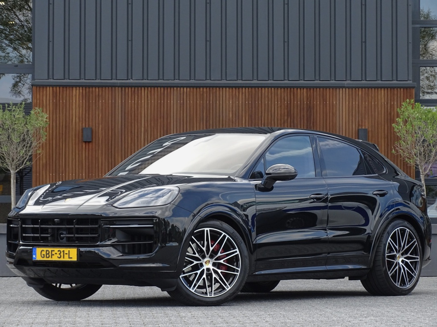 Foto van Porsche Cayenne E-hybrid