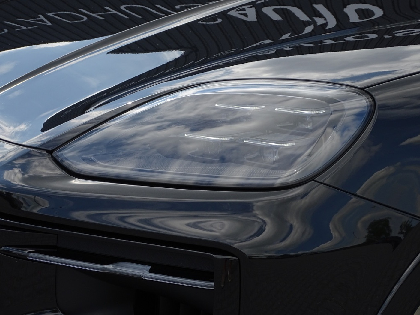 Foto van Porsche Cayenne E-hybrid