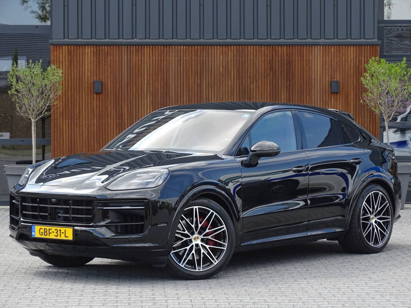 Foto van Porsche Cayenne E-hybrid