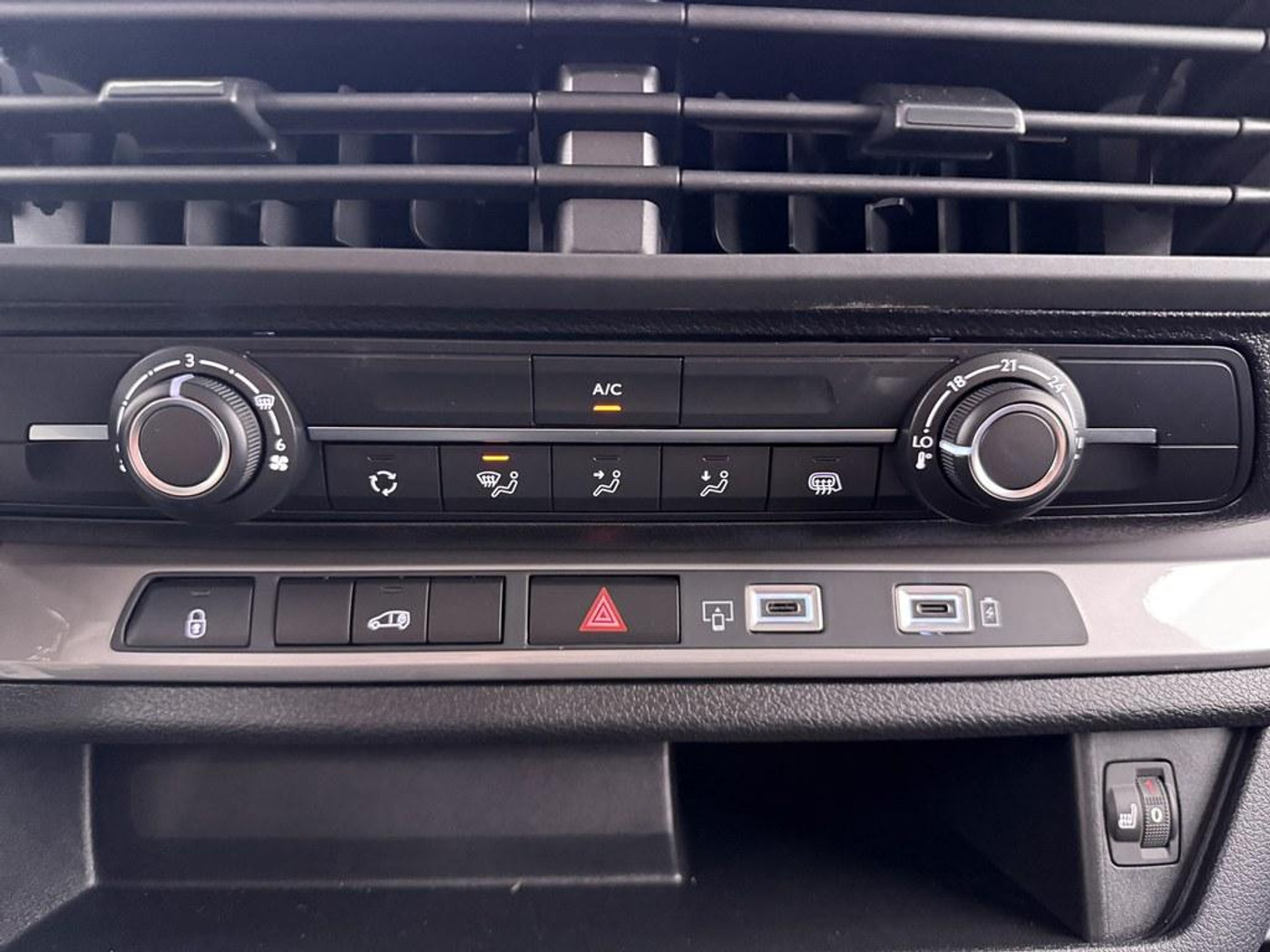 Foto van Opel Vivaro