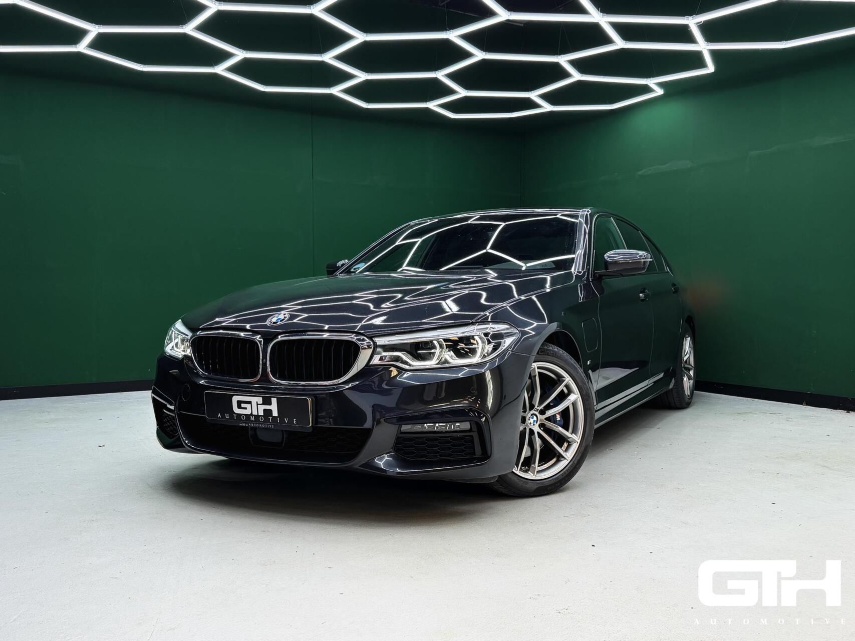 BMW 530e xDrive Iperformance 530e M-Sport xDrive iPerformance High Executive 2020 - voorkant