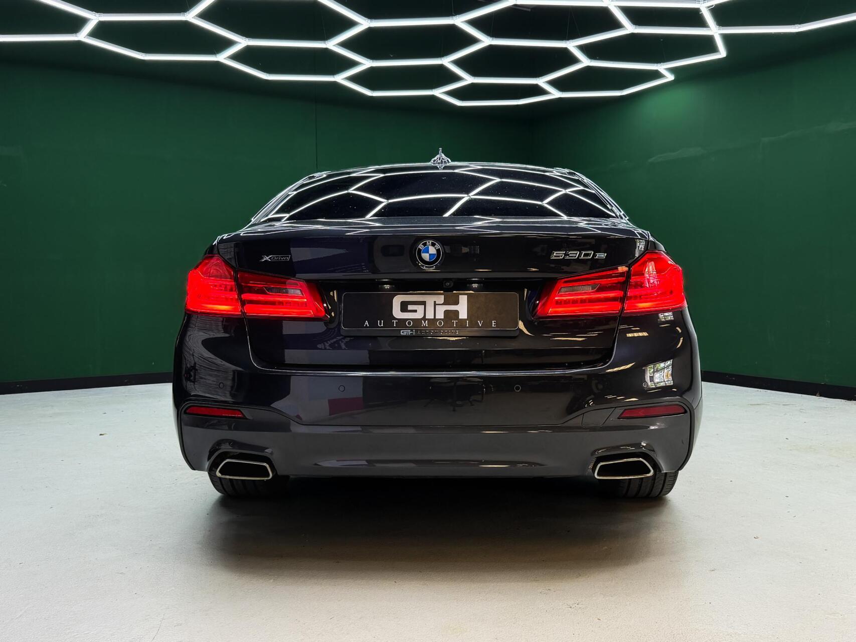 Foto van BMW 530e xDrive Iperformance