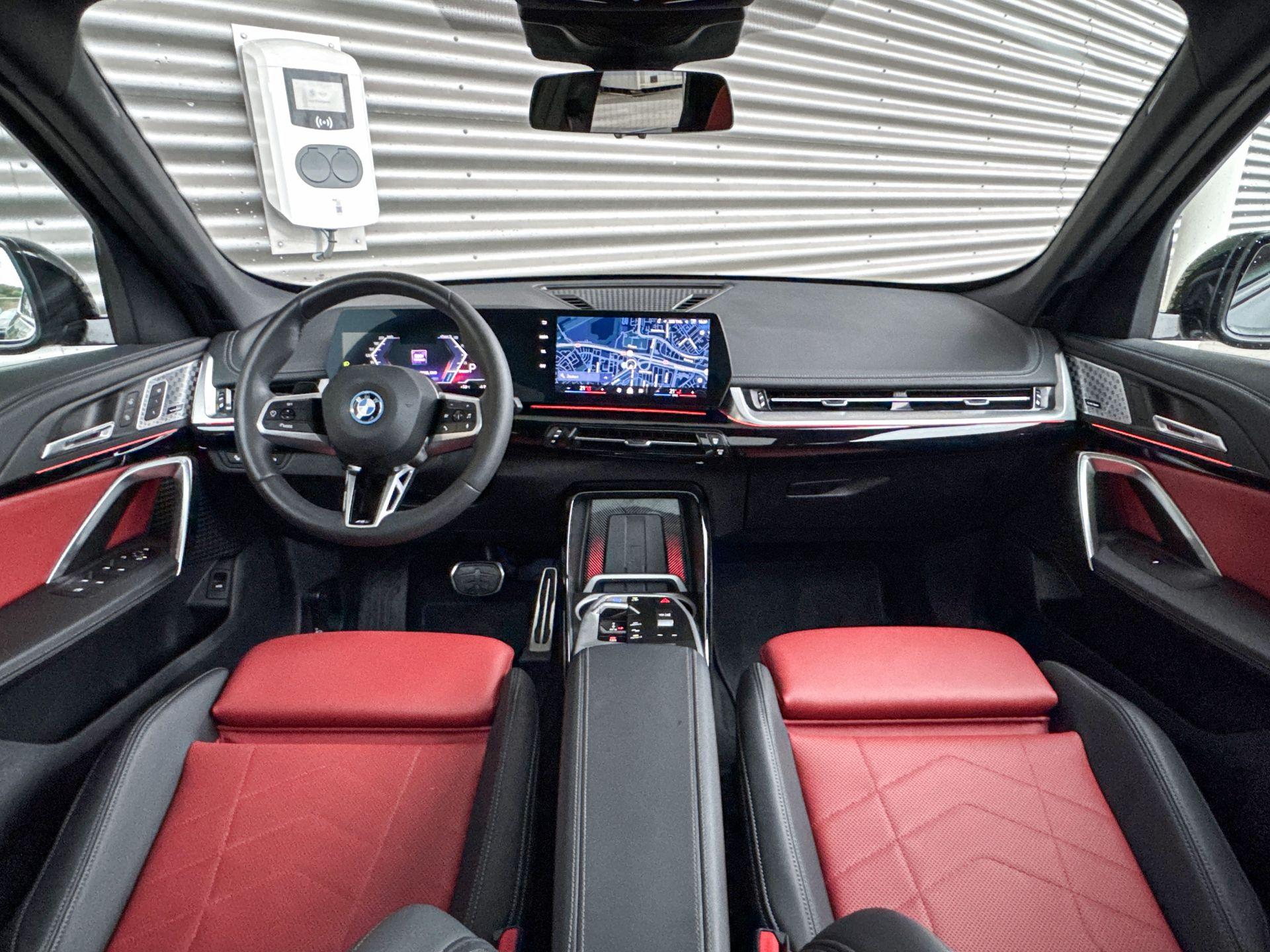 Foto van BMW Ix1 Xdrive30
