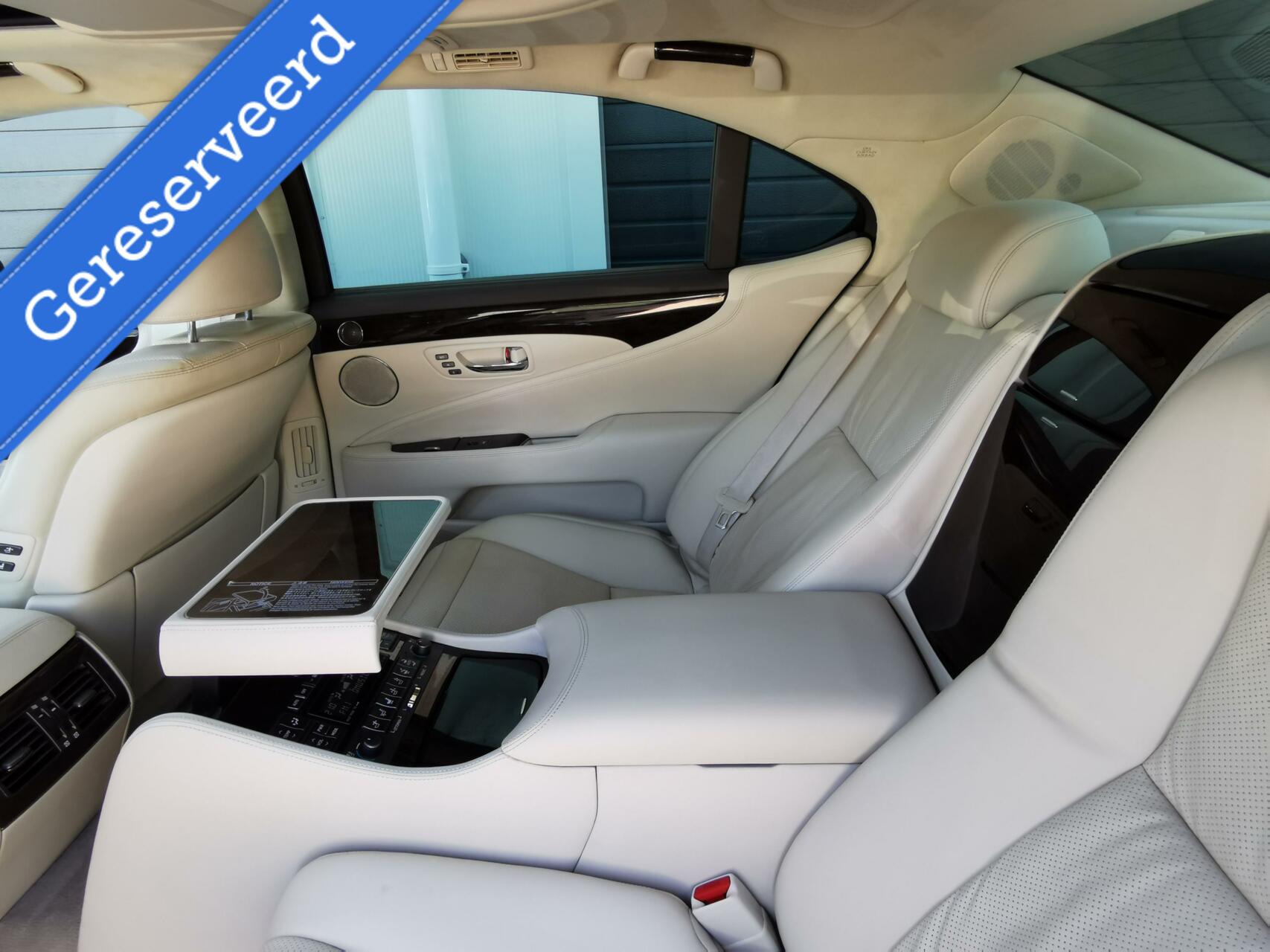 Foto van Lexus LS