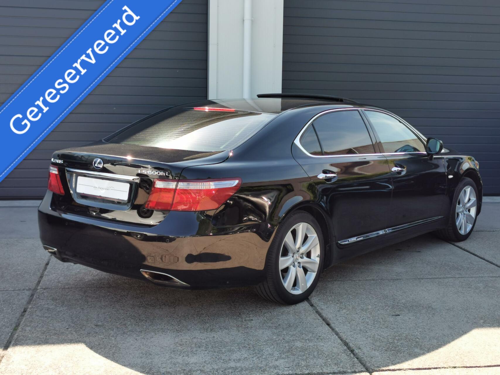 Foto van Lexus LS