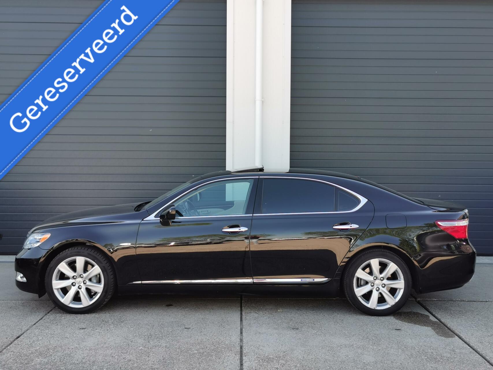 Foto van Lexus LS