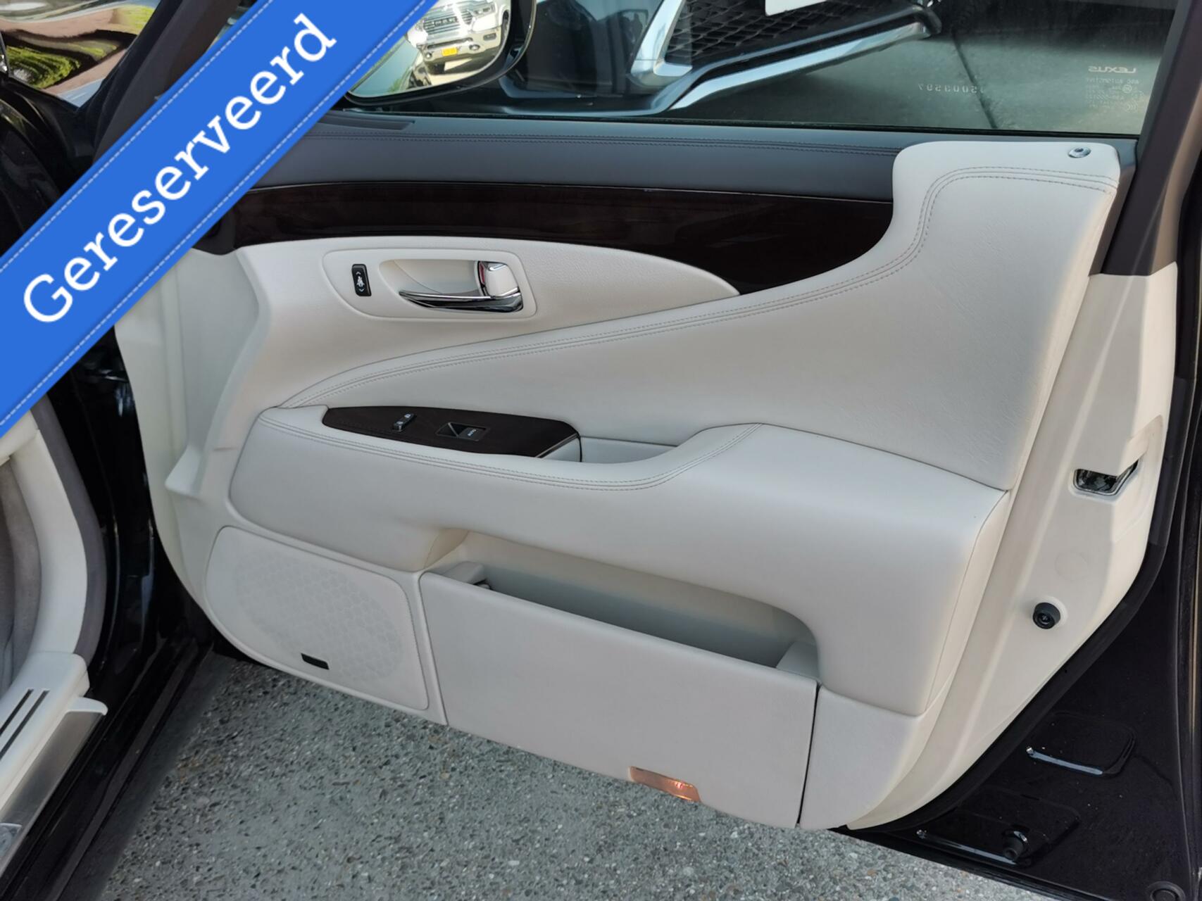 Foto van Lexus LS