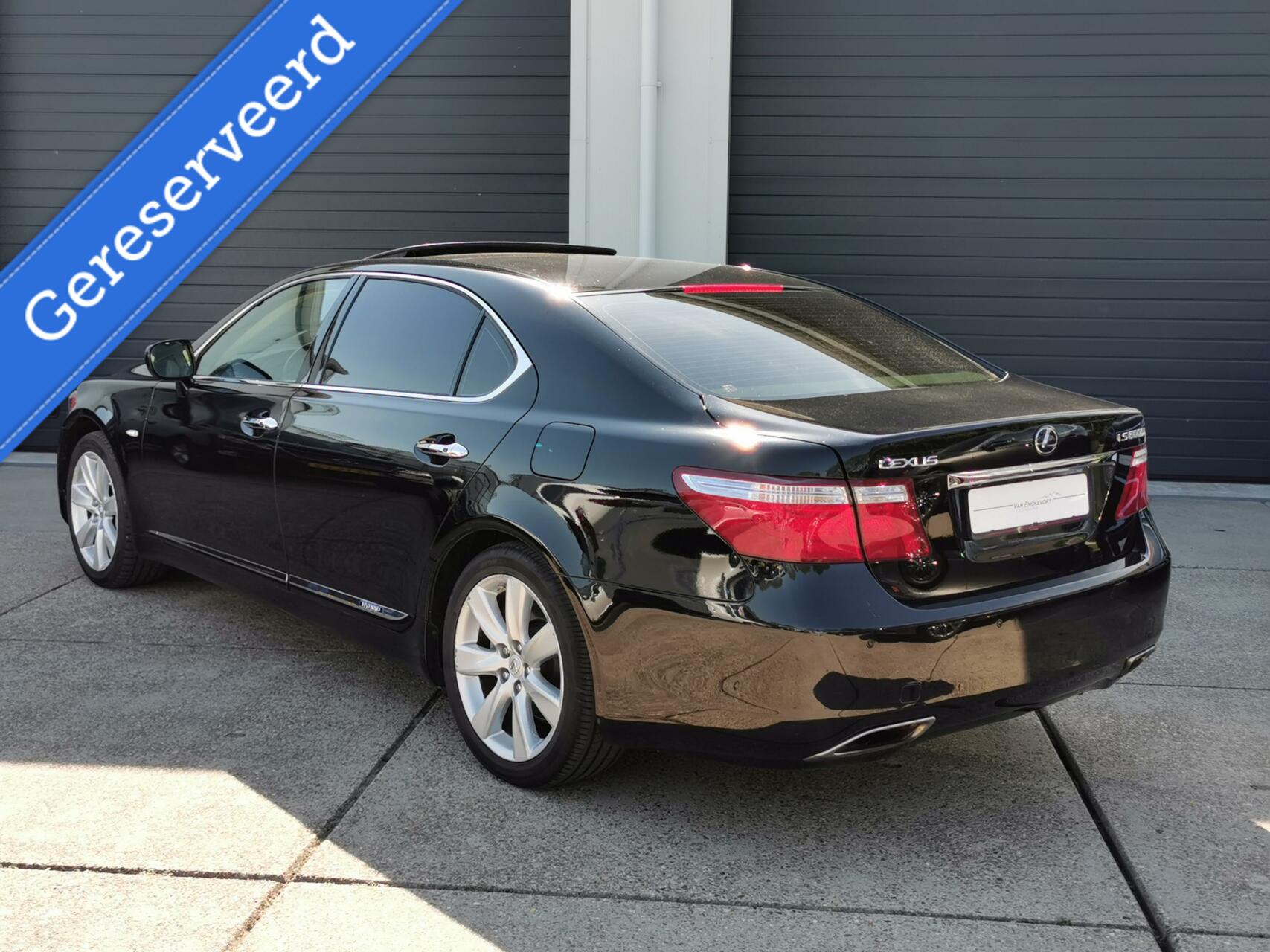 Foto van Lexus LS