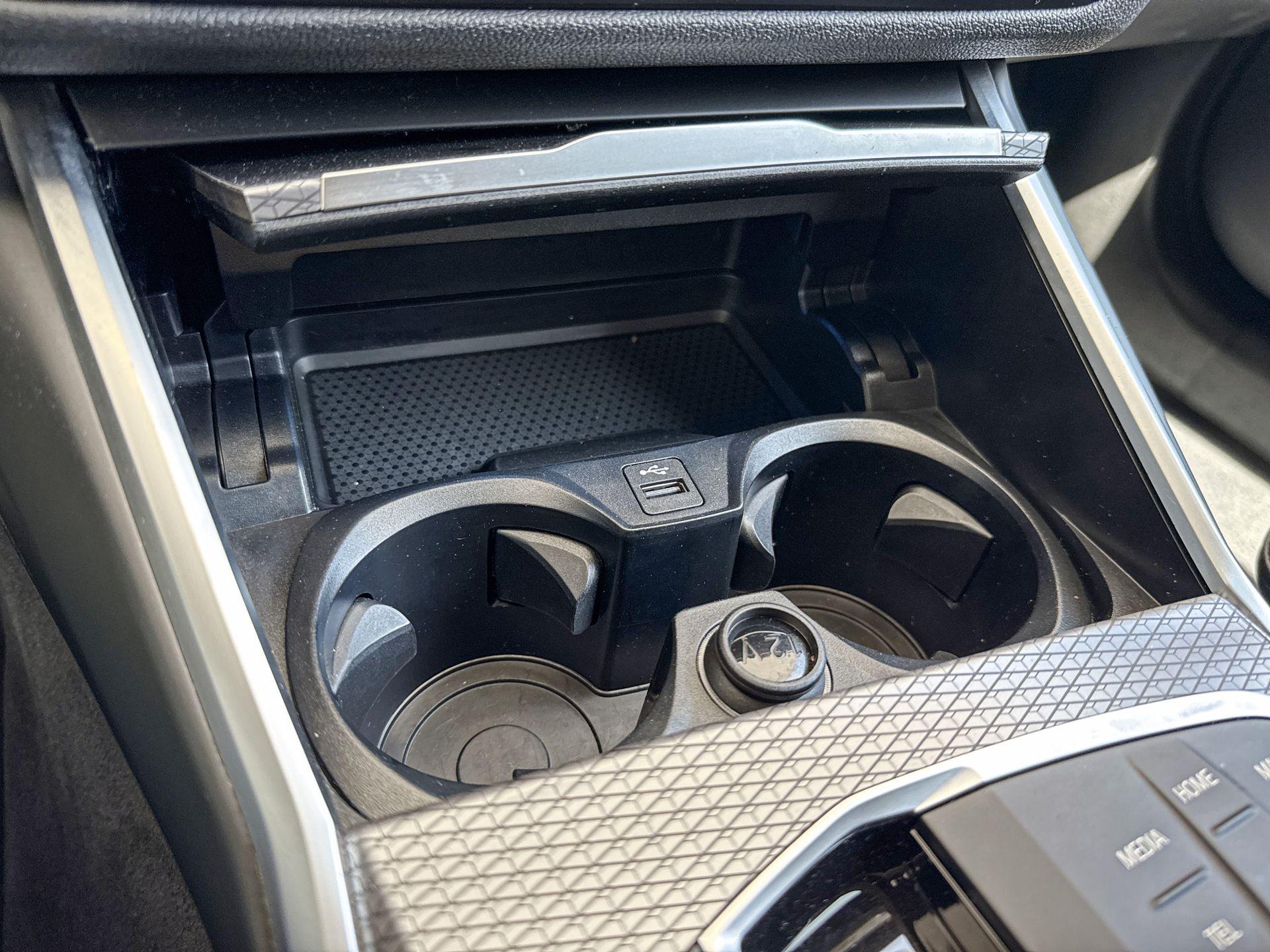 Foto van BMW 330e