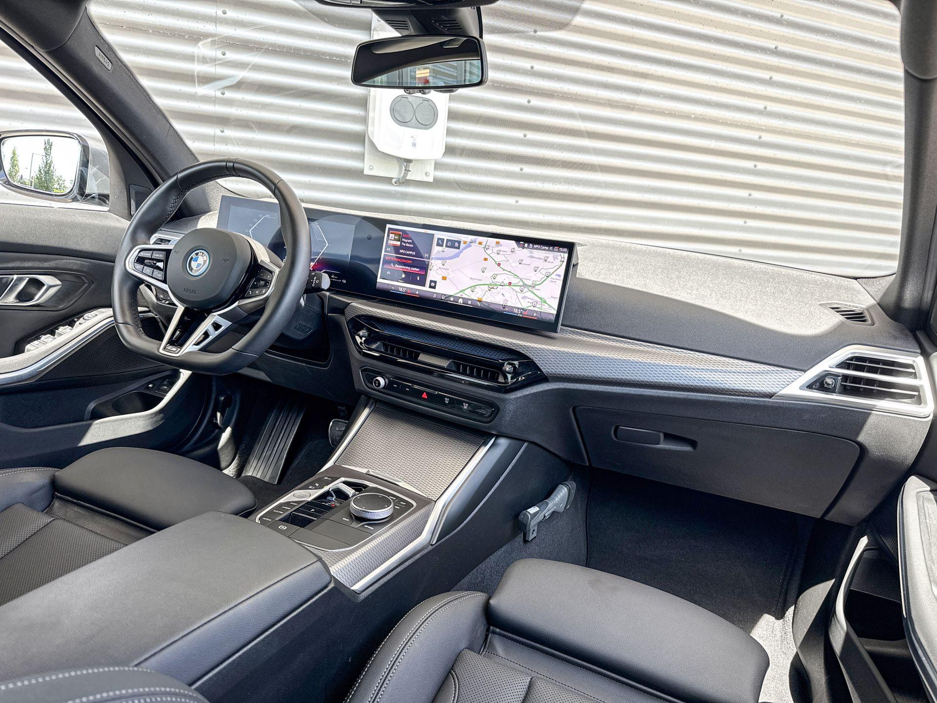 Foto van BMW 330e