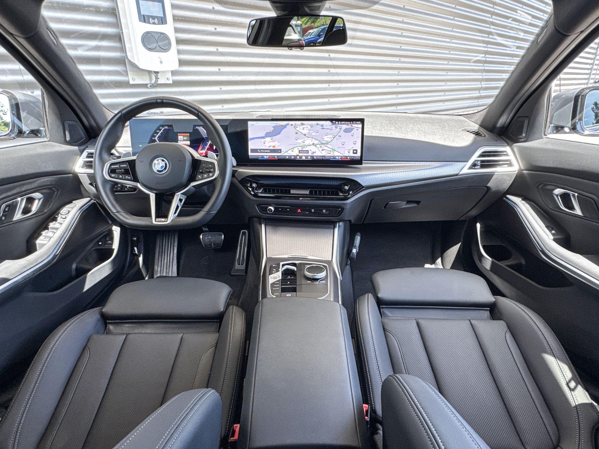 Foto van BMW 330e