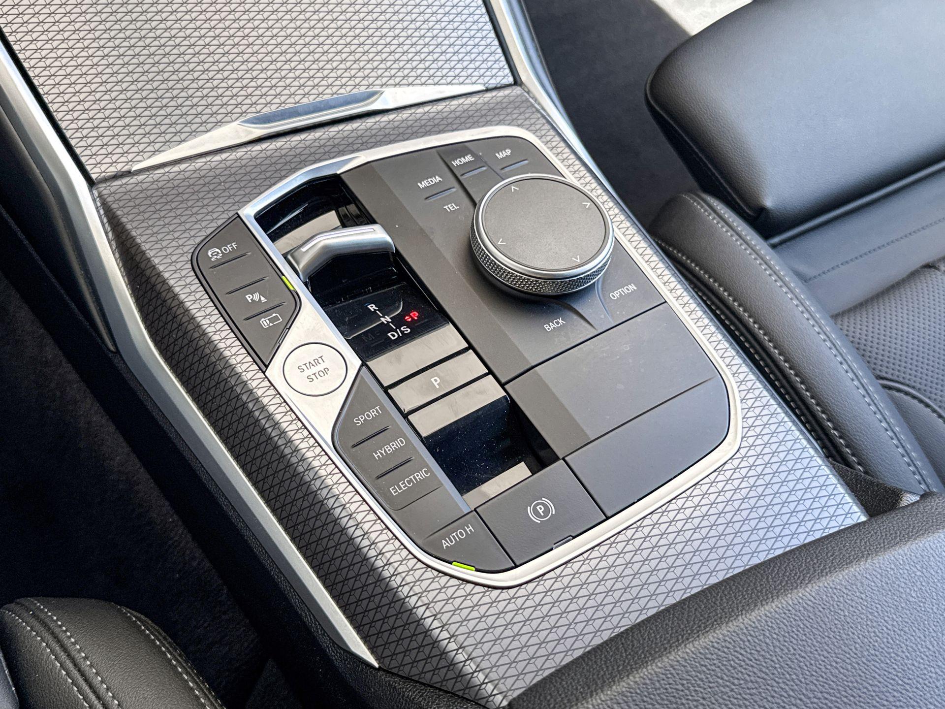 Foto van BMW 330e
