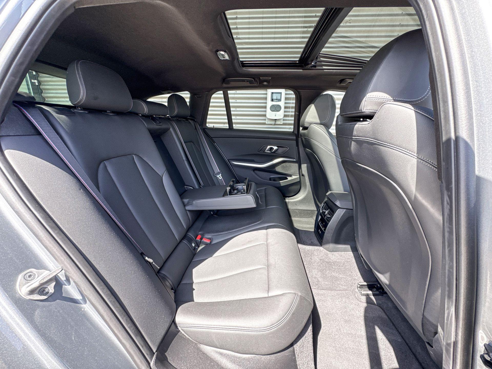 Foto van BMW 330e
