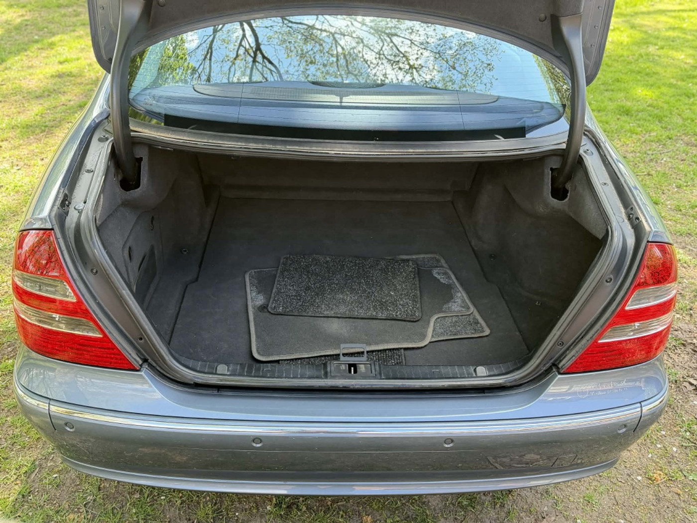Foto van Mercedes-Benz E 200 CDI
