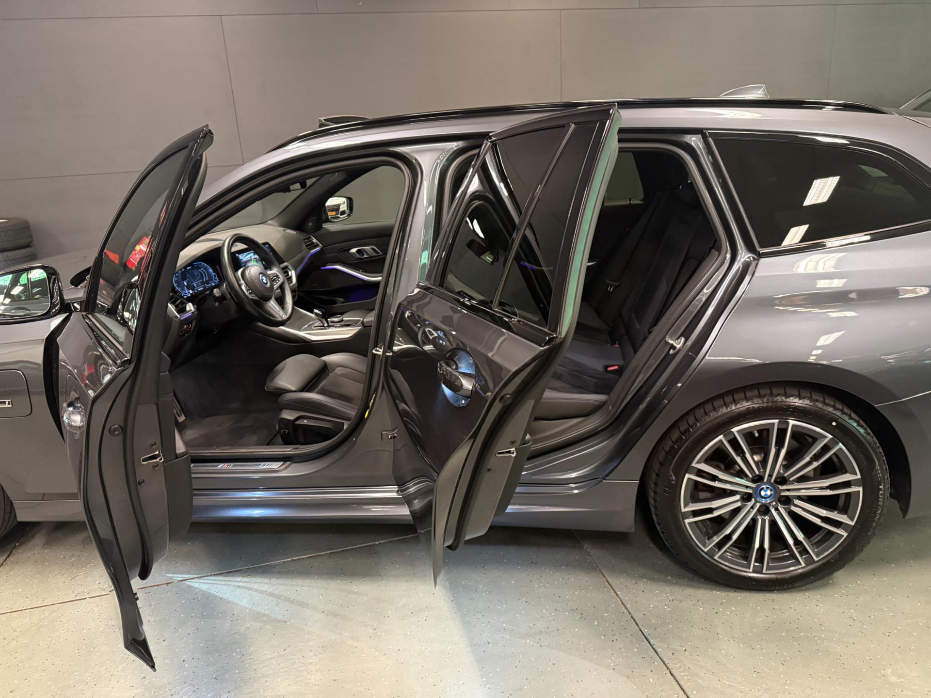 Foto van BMW 330e