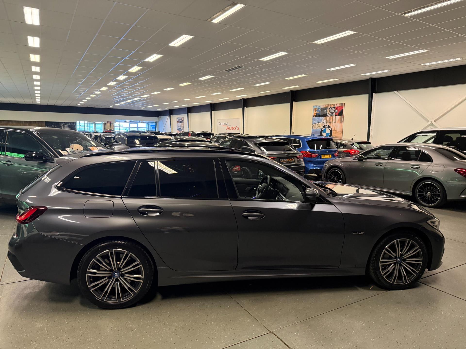 Foto van BMW 330e