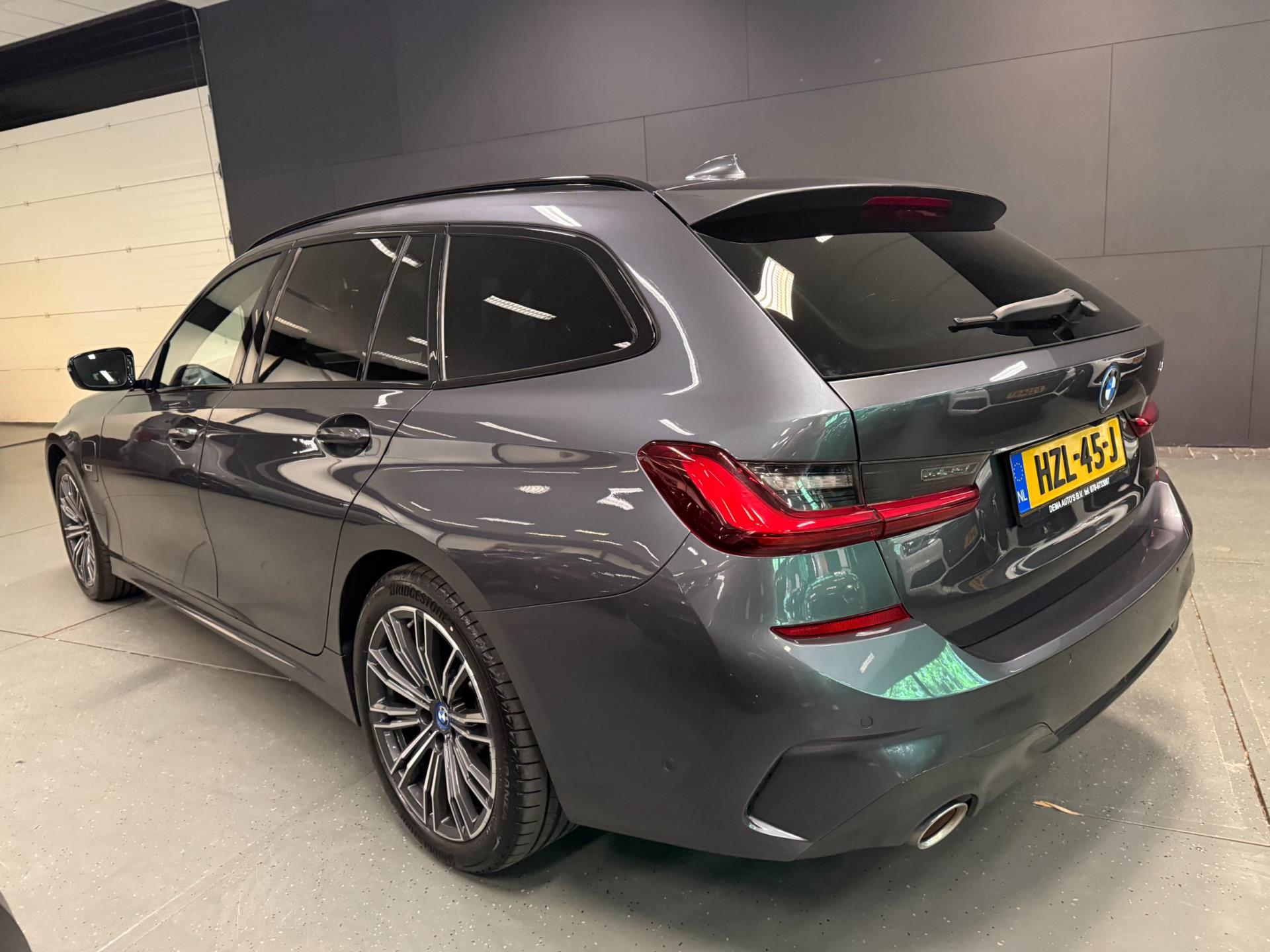Foto van BMW 330e