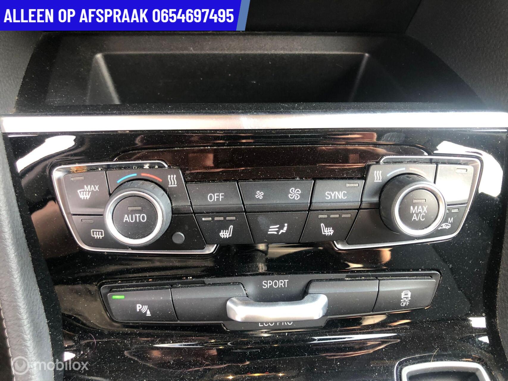 Foto van BMW 220i Active Tourer