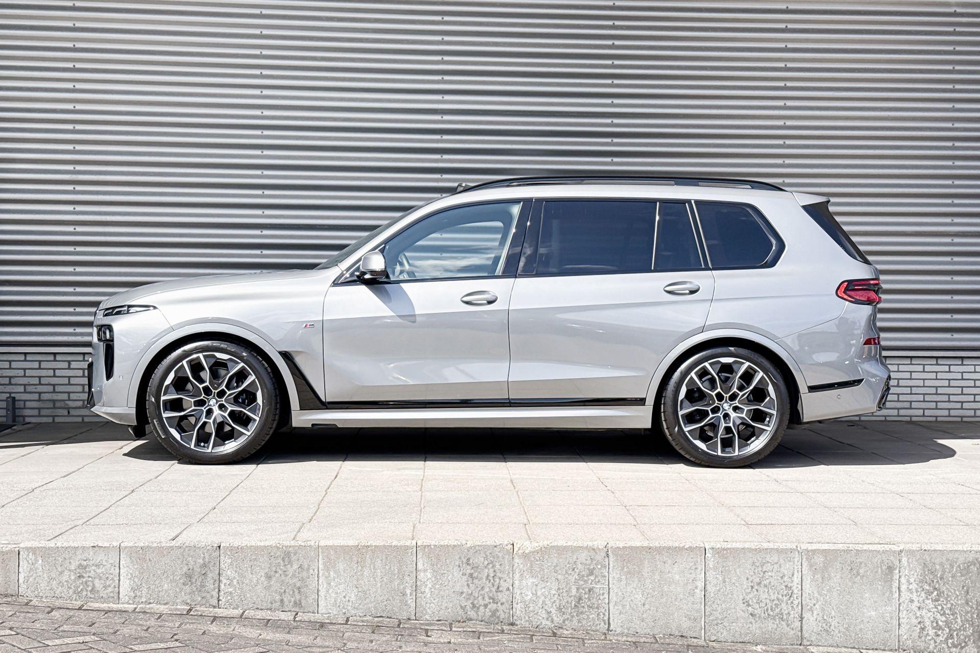 Foto van BMW X7 Xdrive40i