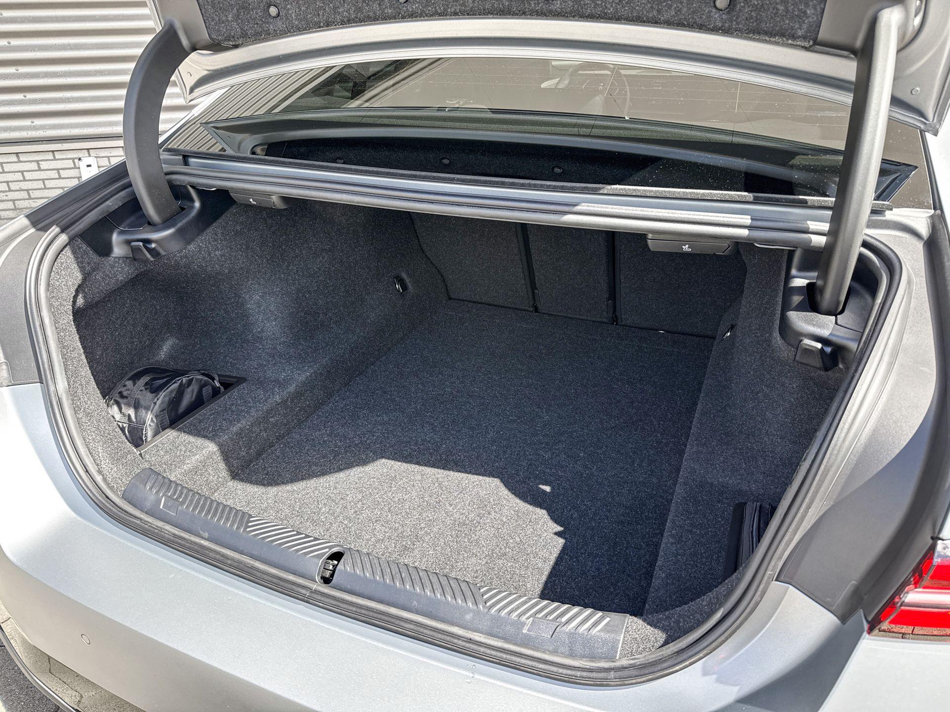 Foto van BMW 550e xDrive
