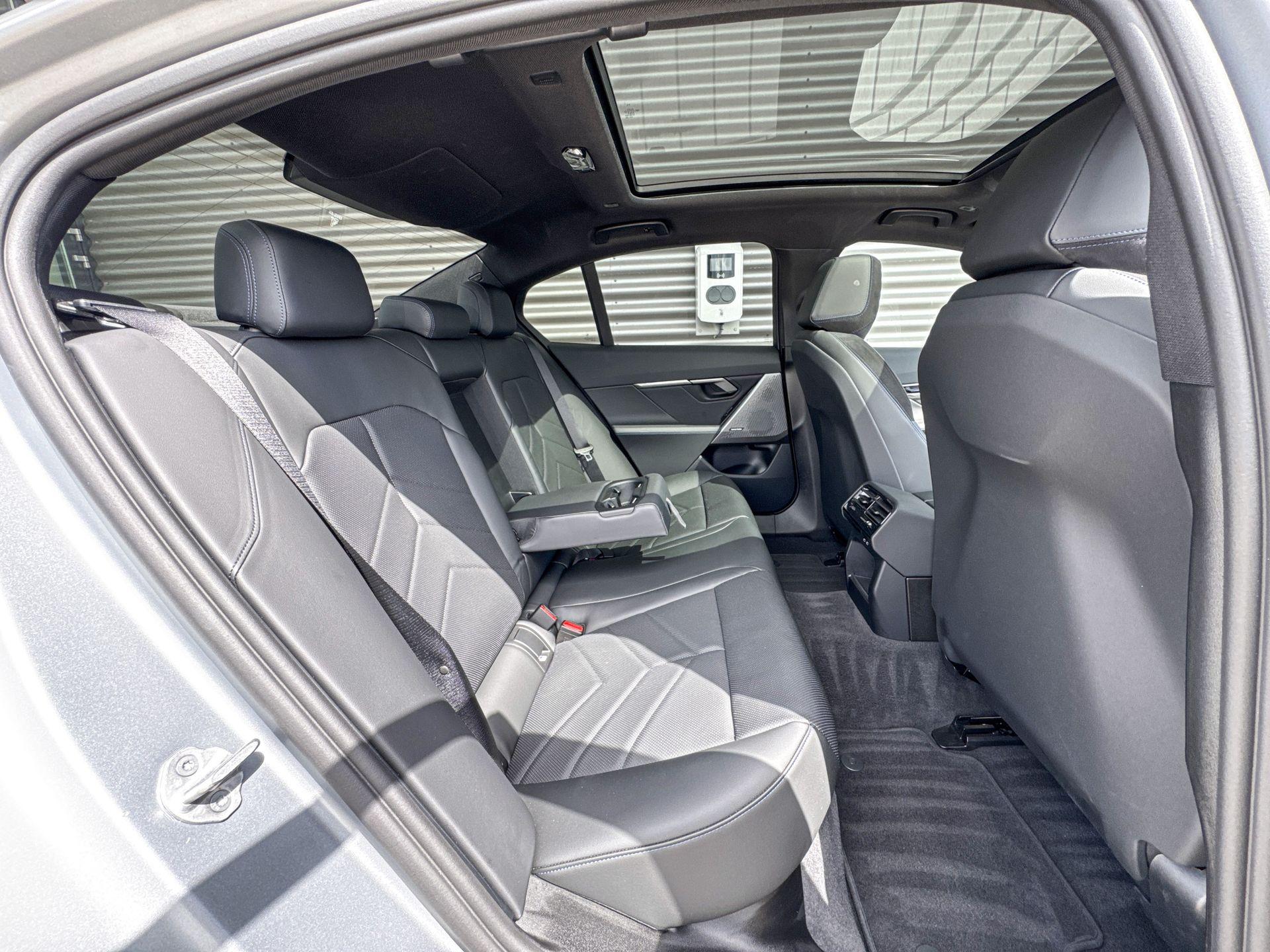 Foto van BMW 550e xDrive