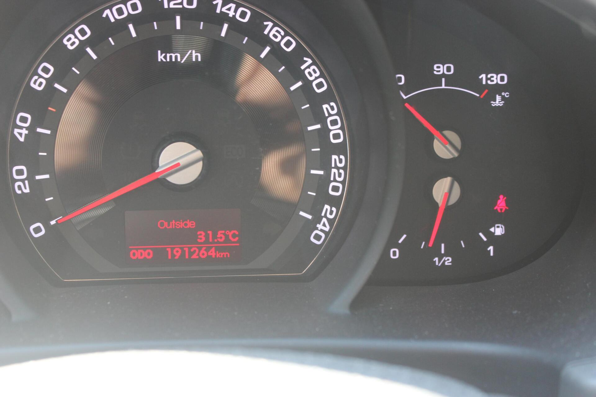Foto van Kia SLS